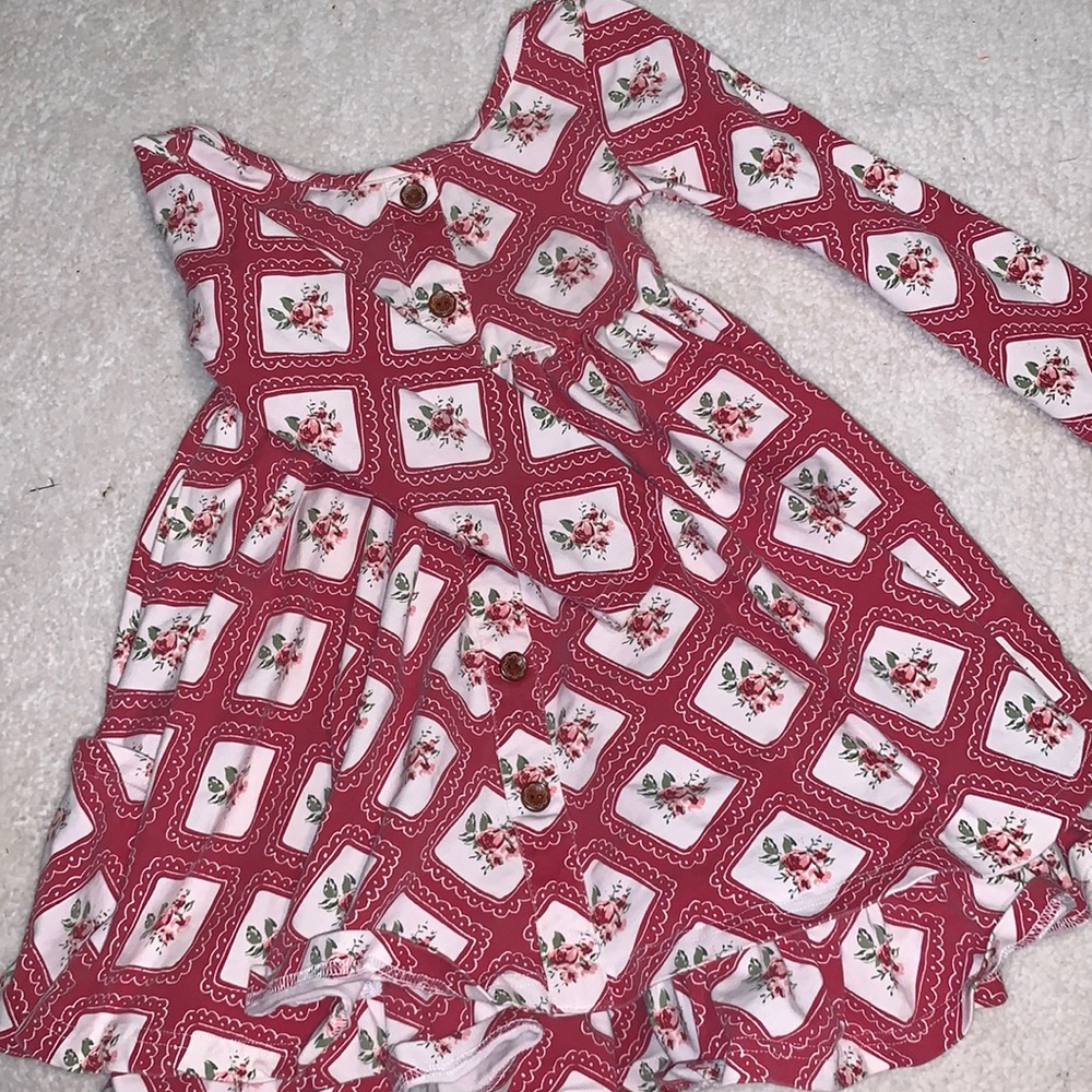 Red pattern dress, Sweet Honey, has pockets, 5Y